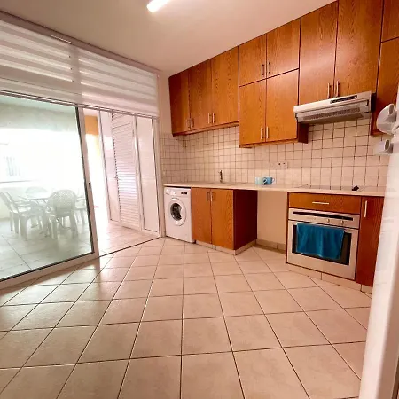 Anastasia * لارنكا